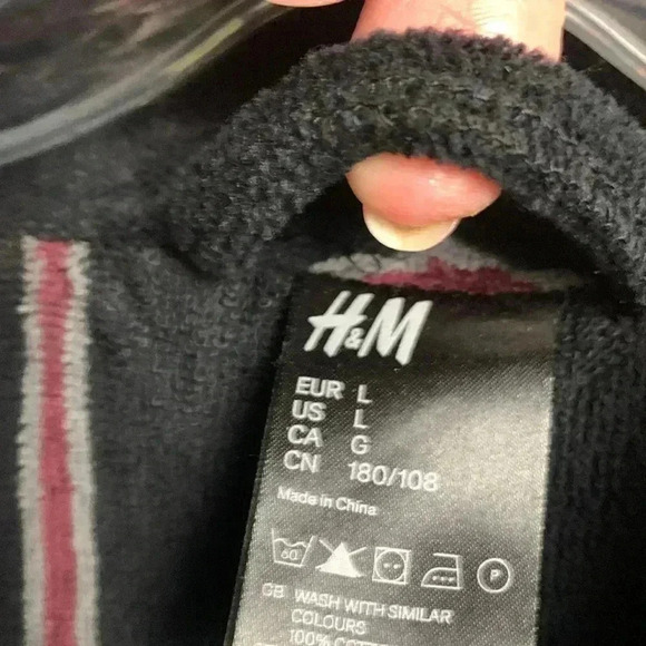 H&M 100% cotton men’s bathrobe Feels like soft  velveteen corduroy. - Picture 5 of 5